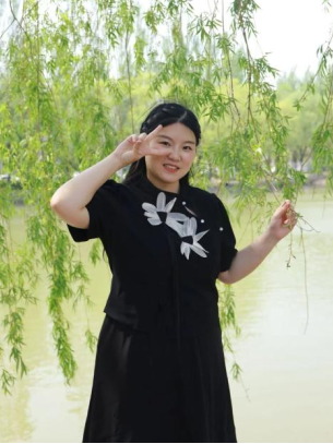 张婷婷
22级高等教育学专业
博士就读于北京理工大学教育学专业
所获荣誉奖项:
国家奖学金;
2025年辽宁省优秀毕业生等
寄语:以韧为帆,终达彼岸。 张婷婷
22级高等教育学专业
博士就读于北京理工大学教育学专业
所获荣誉奖项:
国家奖学金;
2025年辽宁省优秀毕业生等
寄语:以韧为帆,终达彼岸。